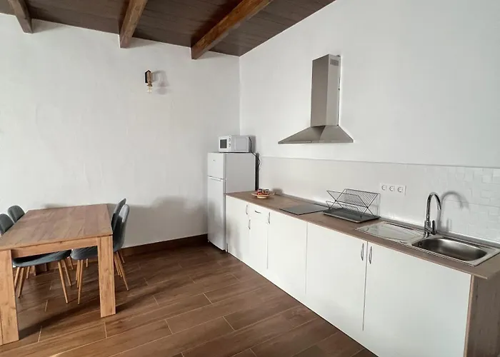 Violante Туйнехе