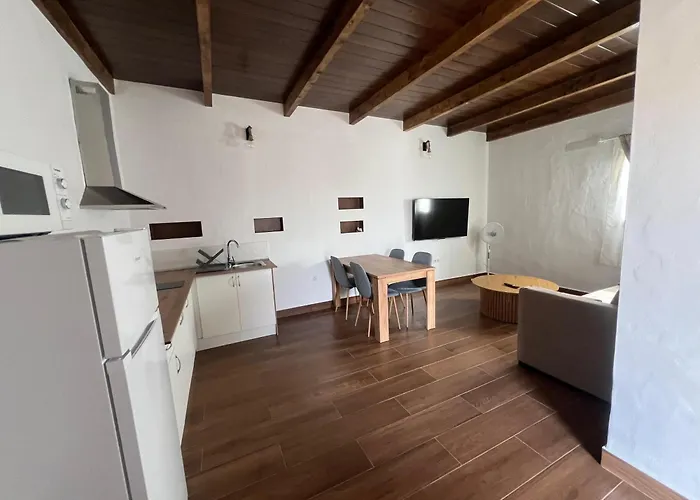 Violante Туйнехе